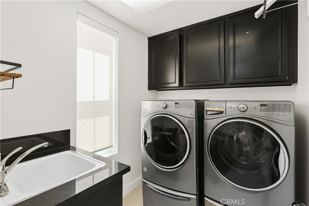 7 Lyon Property Photo 11