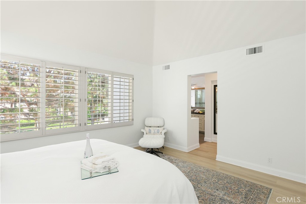 7 Lyon Property Photo 16