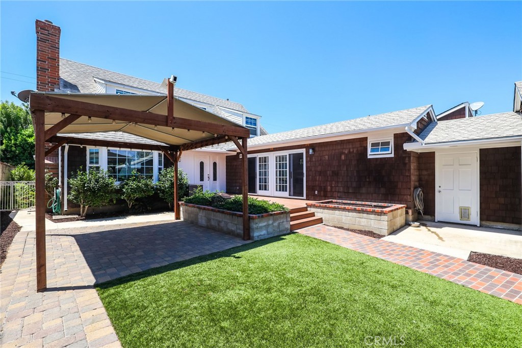 247 23rd Street Property Photo 6