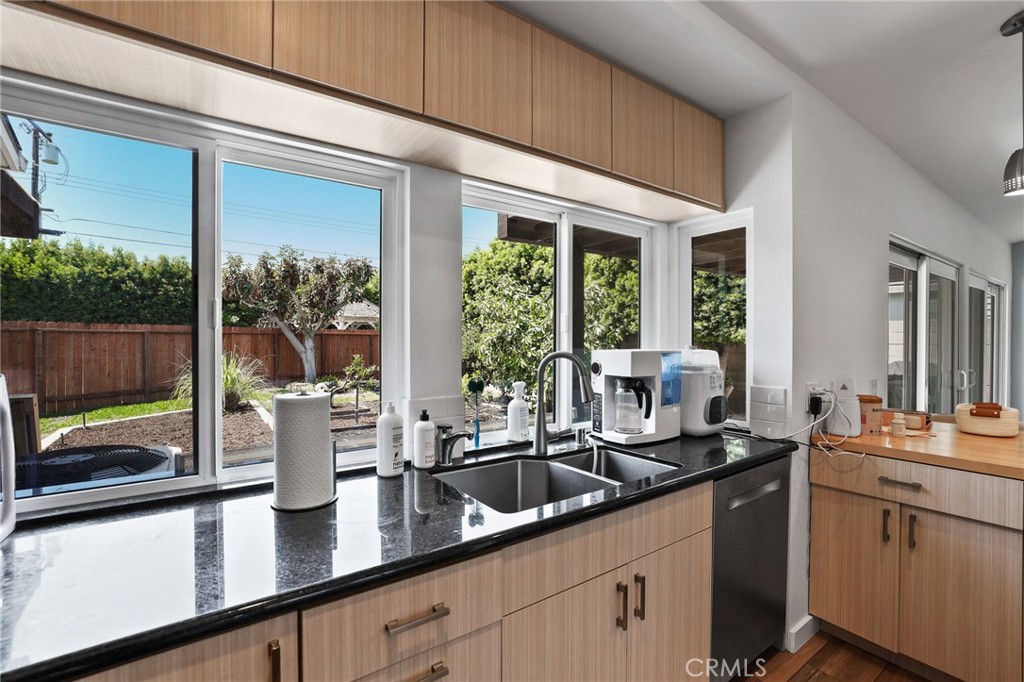 247 23rd Street Property Photo 45