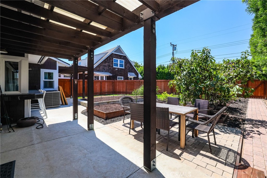 247 23rd Street Property Photo 52