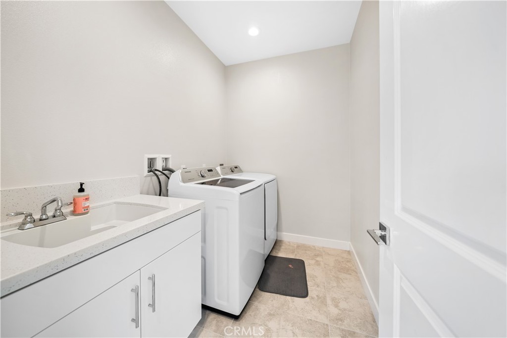 151 Fremont Property Photo 29