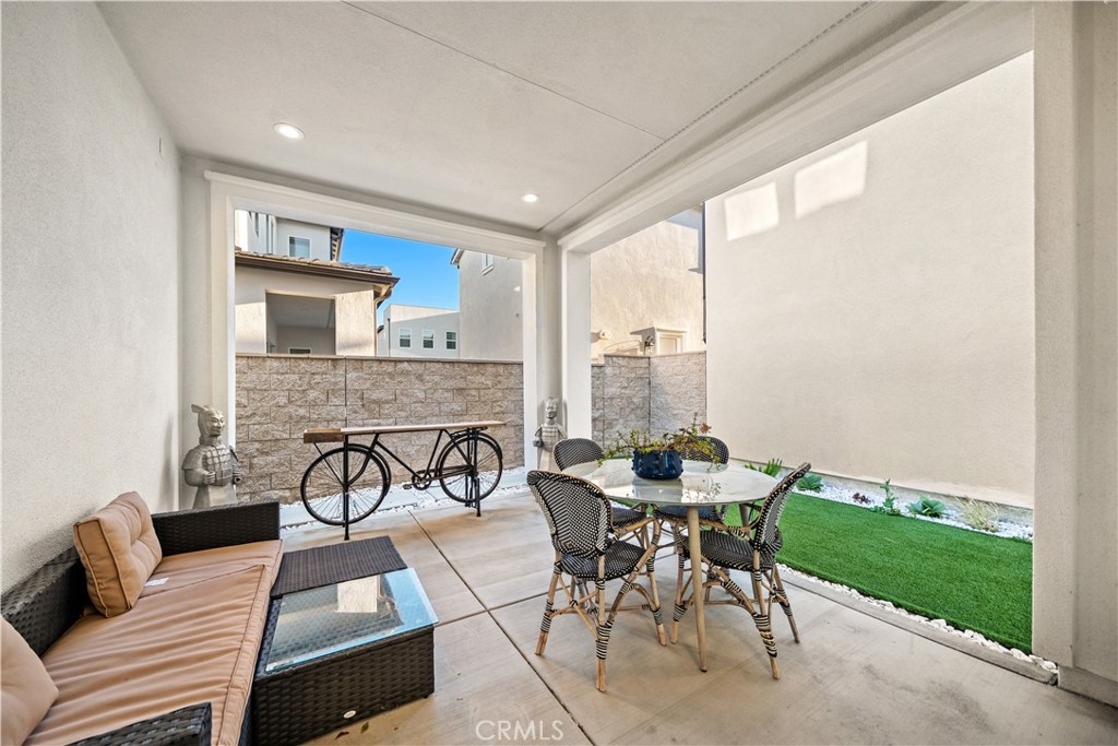 151 Fremont Property Photo 31
