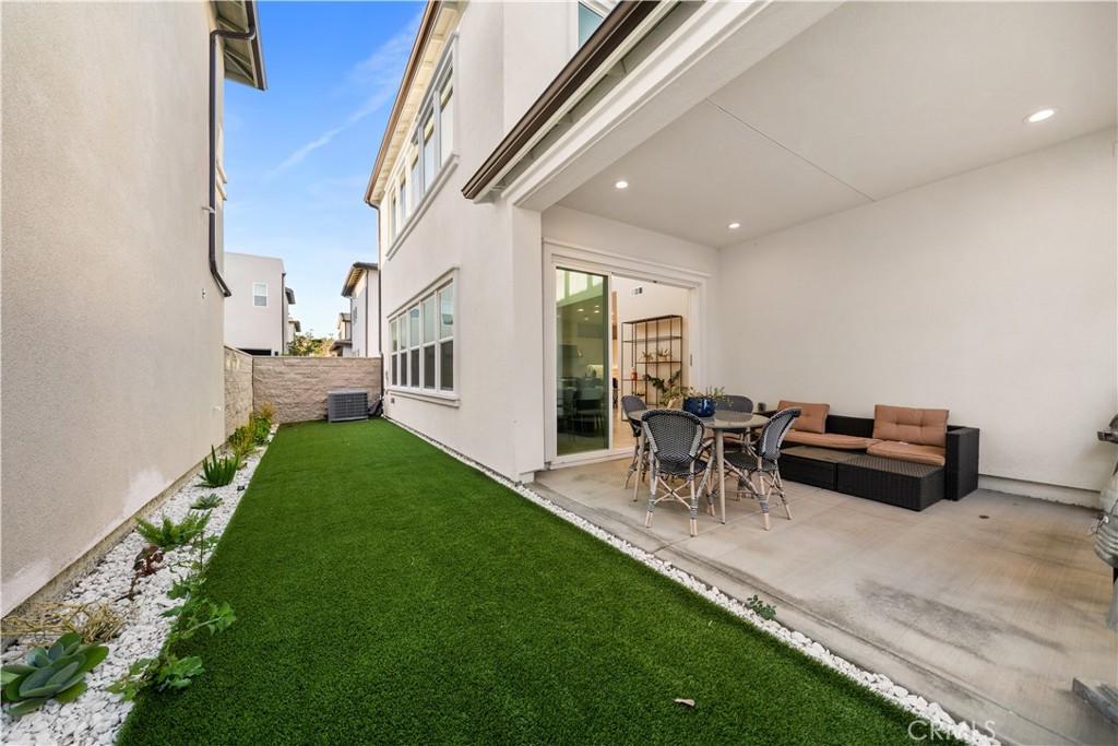 151 Fremont Property Photo 33