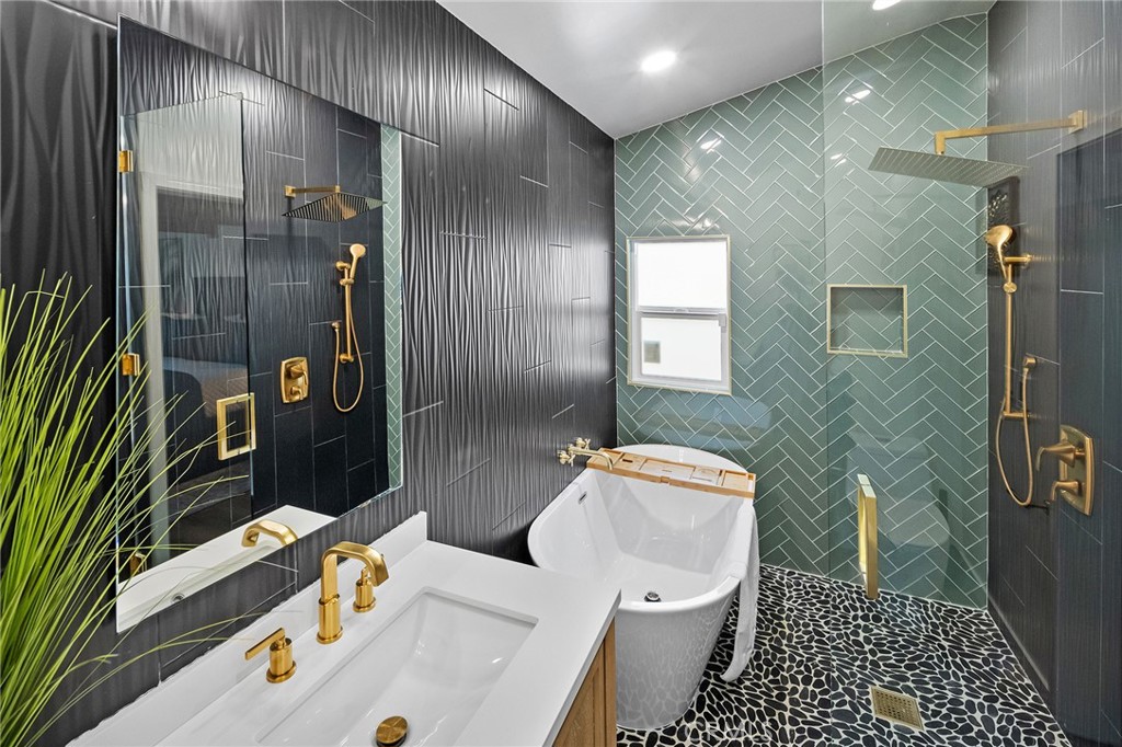 39023 Waterview Property Photo 32