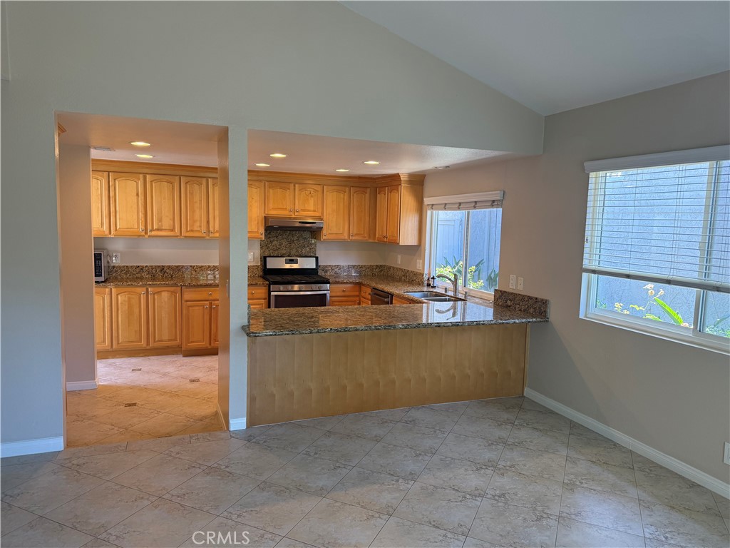 41 Sparrowhawk Property Photo 5
