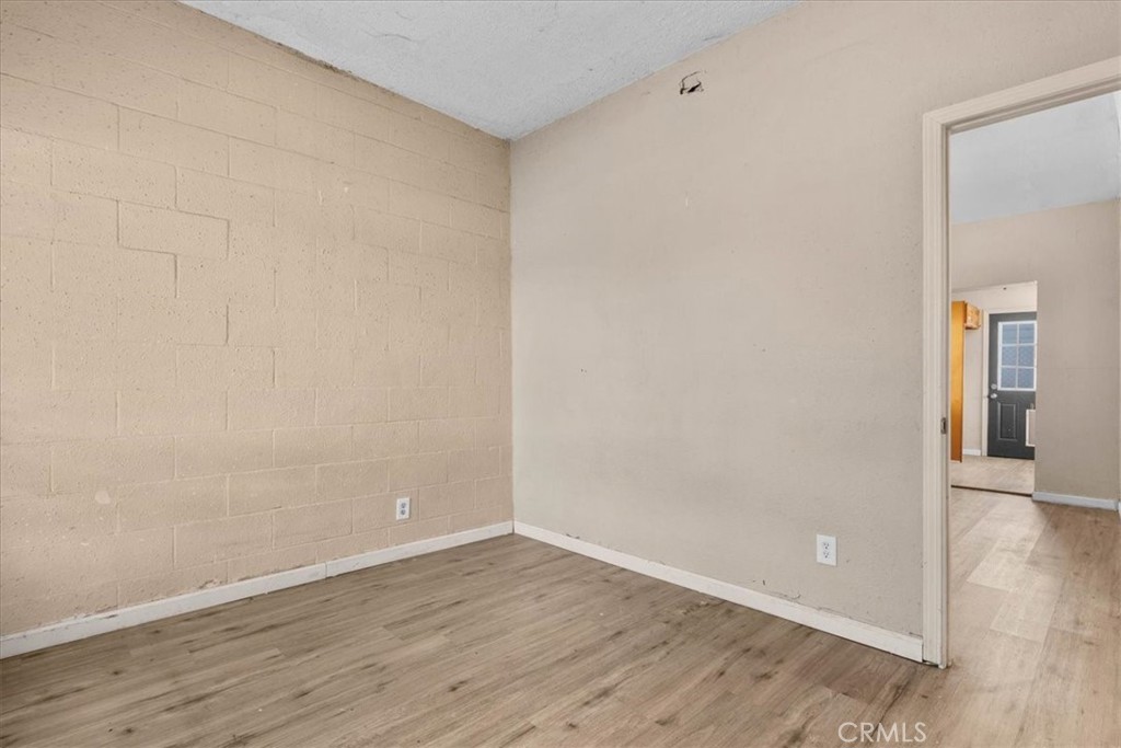 893 E 5th Property Photo 10