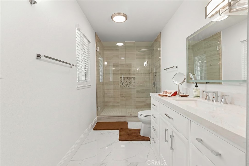 105 S Milton Property Photo 26