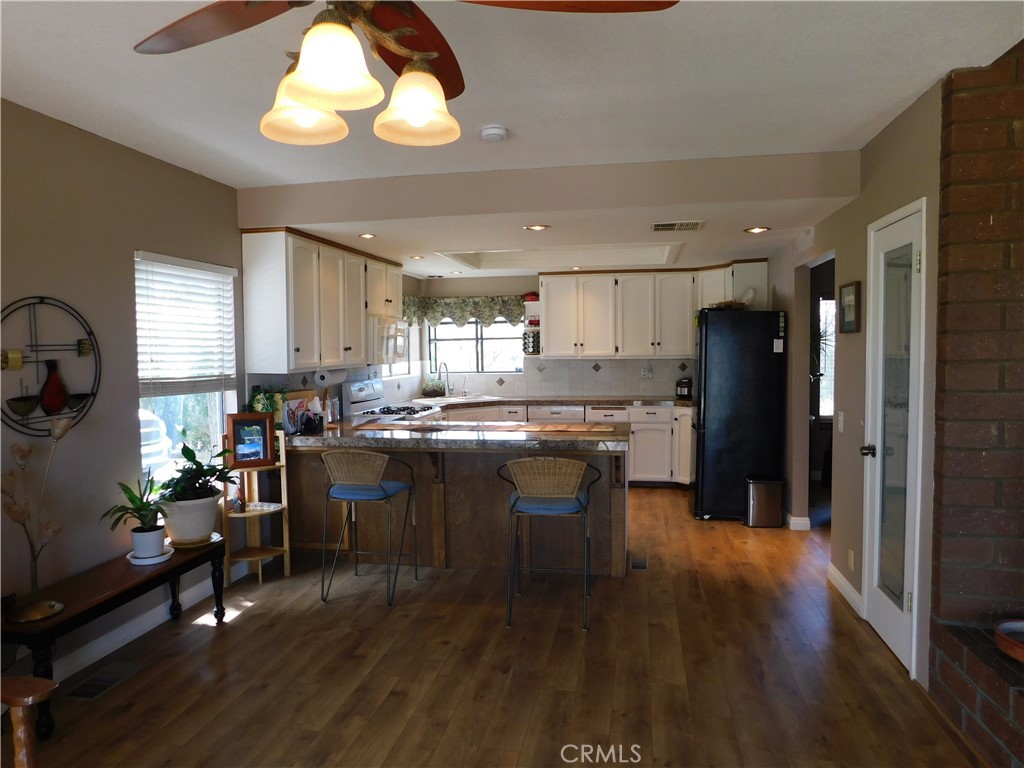 41430 Rolling Hills Property Photo 8
