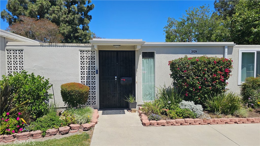 312 Avenida Castilla E Property Photo 1