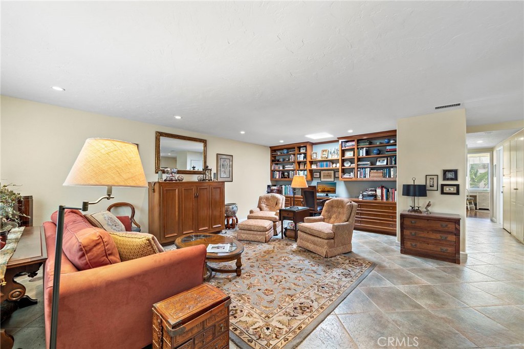 312 Avenida Castilla E Property Photo 5
