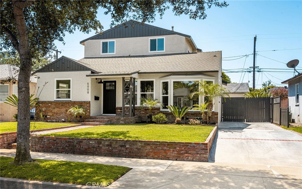 6008 Village Property Photo 4