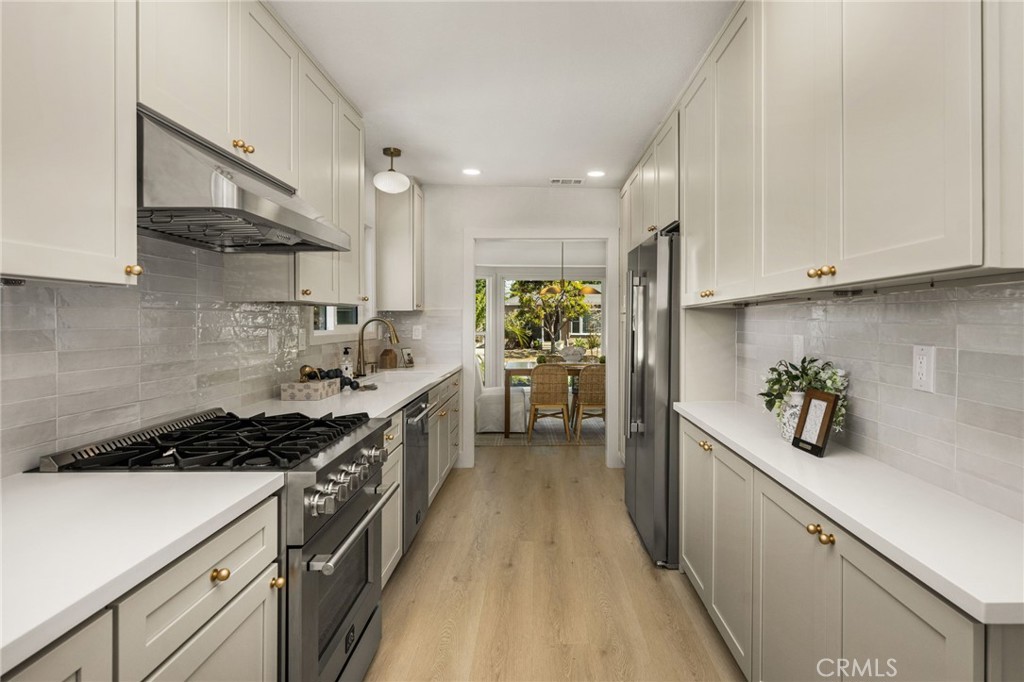 6008 Village Property Photo 22