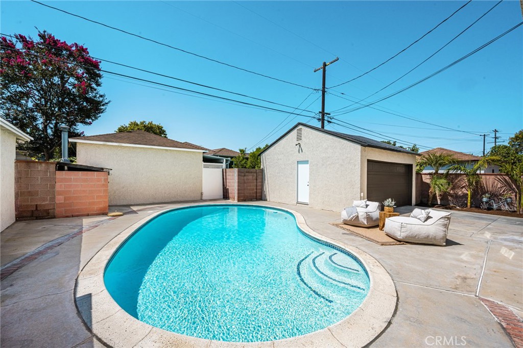 6008 Village Property Photo 30
