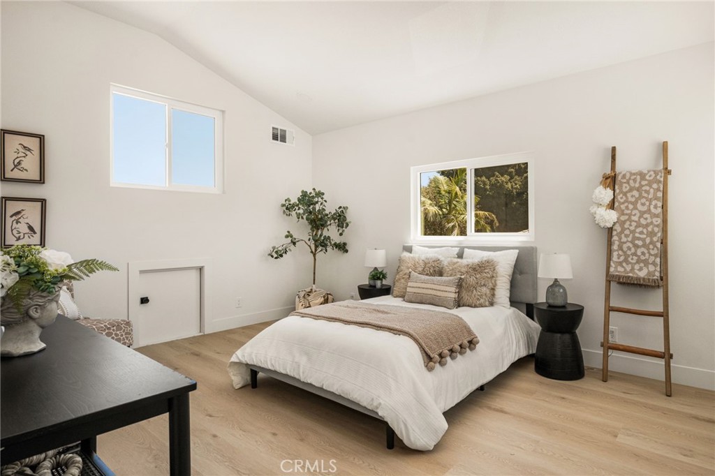 6008 Village Property Photo 54