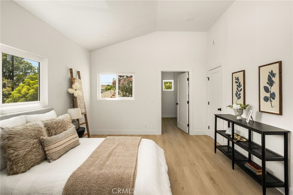 6008 Village Property Photo 56