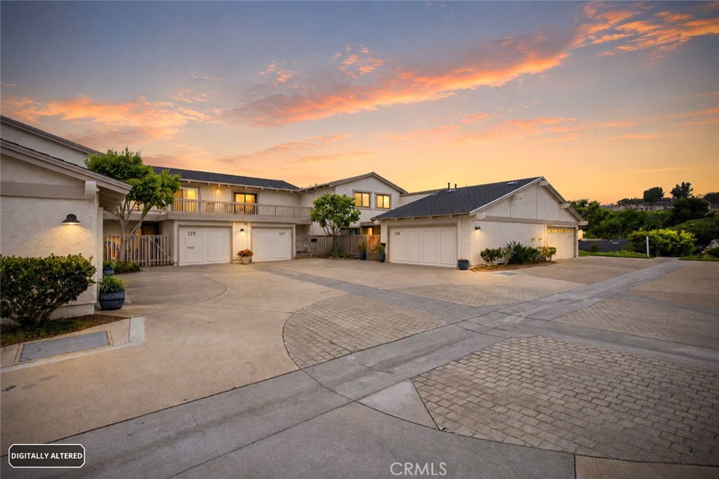 127 Avenida Adobe Property Photo 4