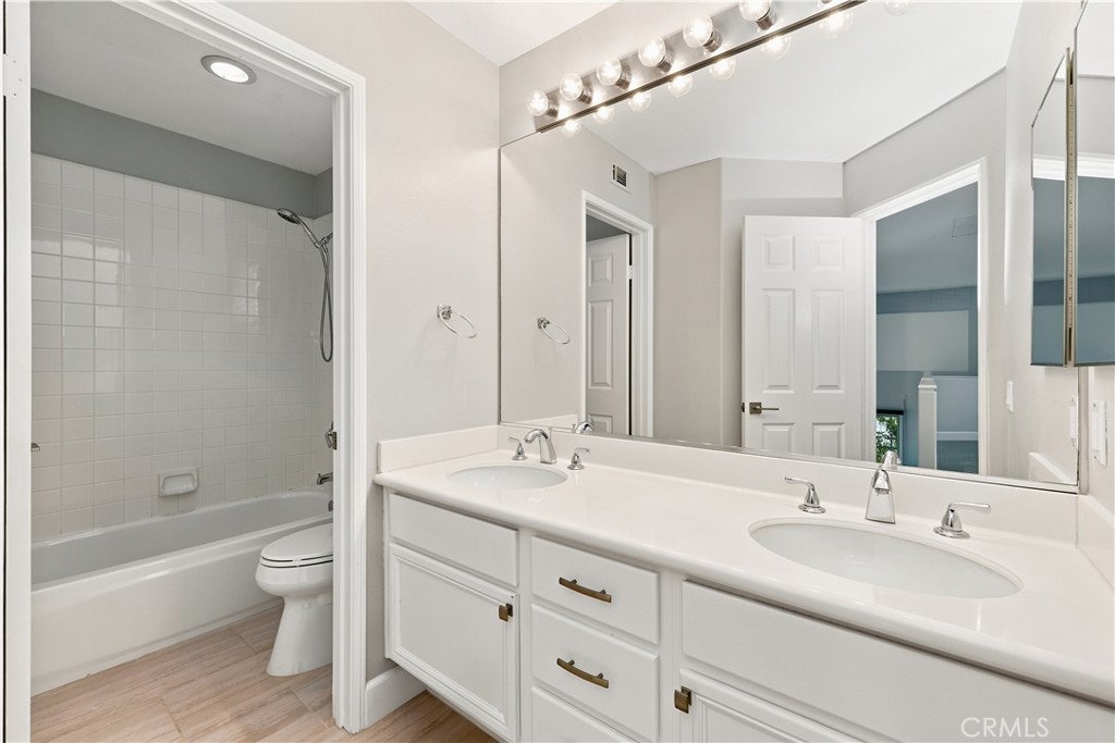 2681 N Bentley Street Property Photo 29