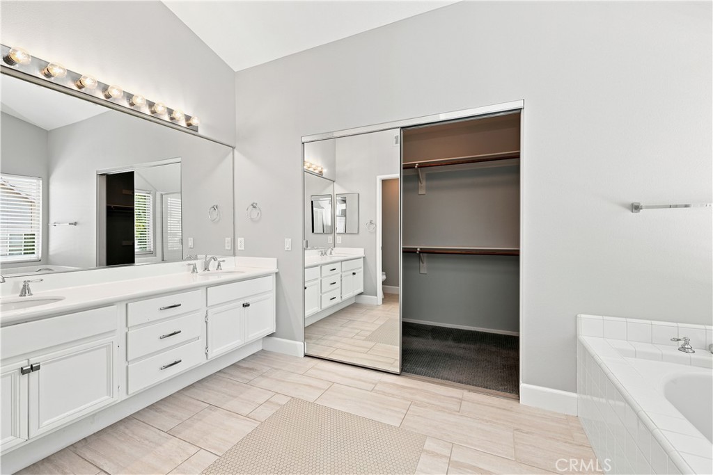 2681 N Bentley Street Property Photo 35
