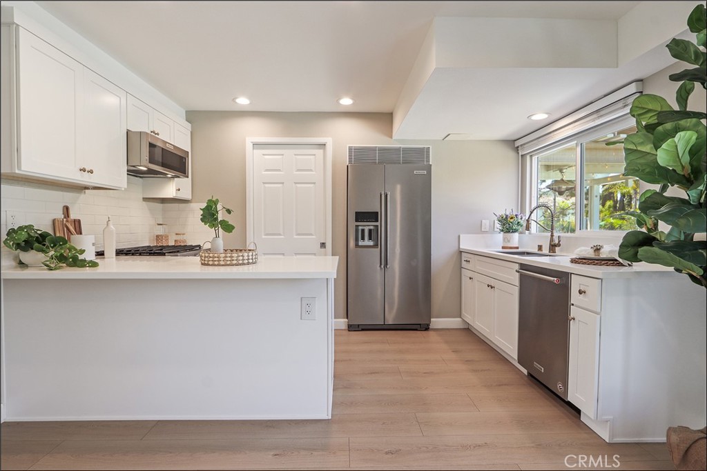 2 Firecrest Property Photo 24