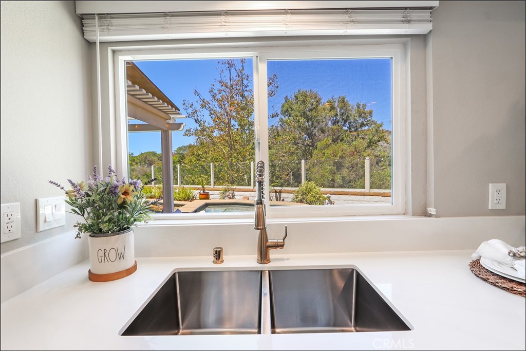 2 Firecrest Property Photo 25