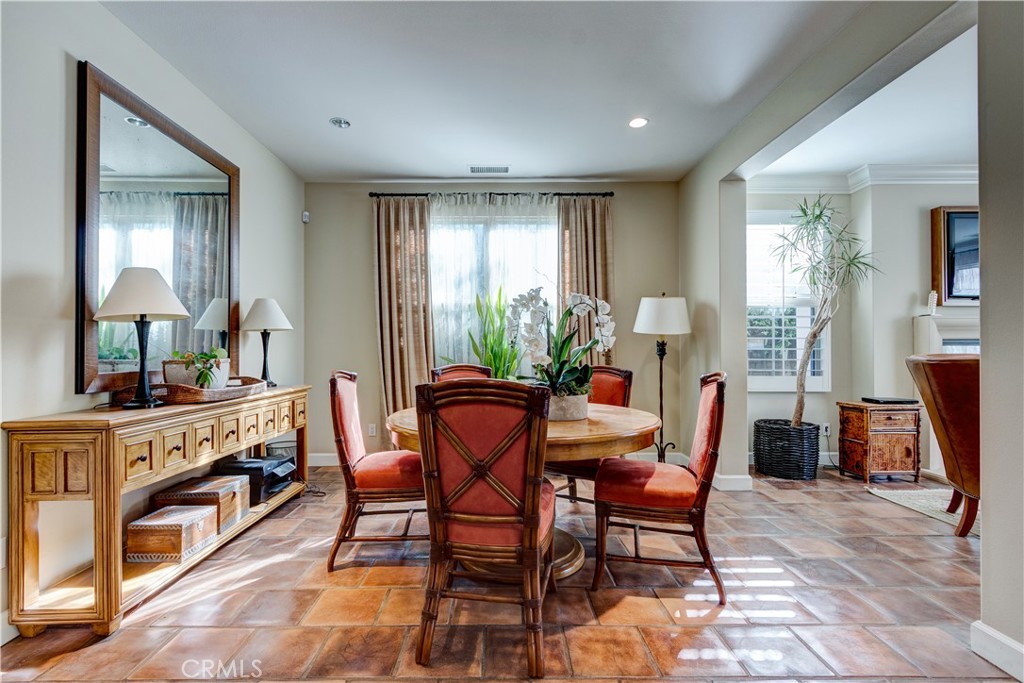 34 Great Lawn Property Photo 4