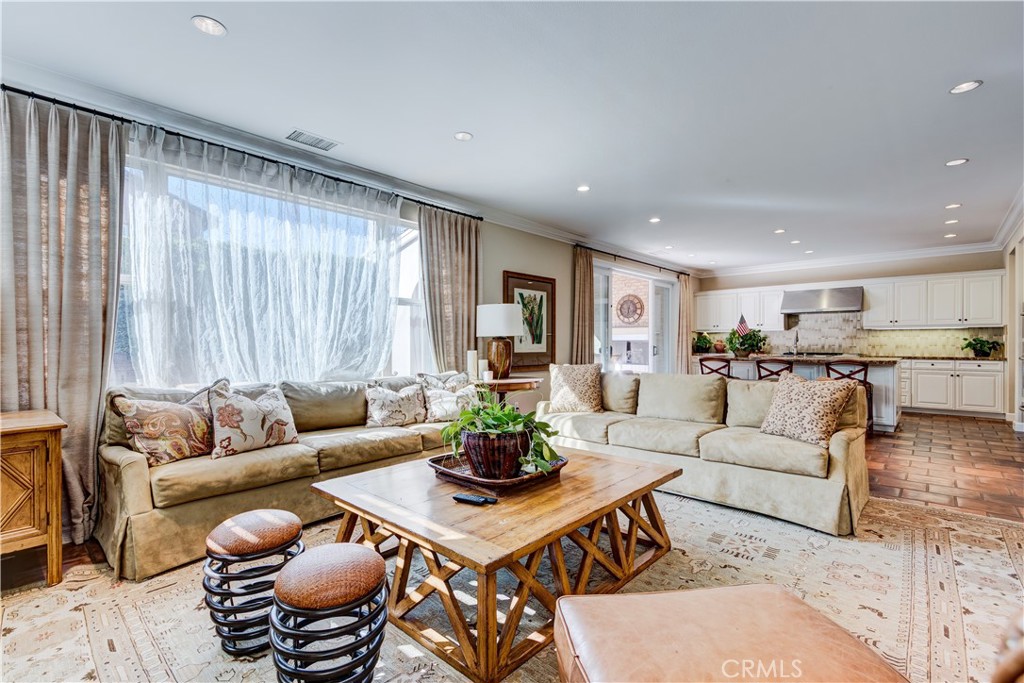 34 Great Lawn Property Photo 9
