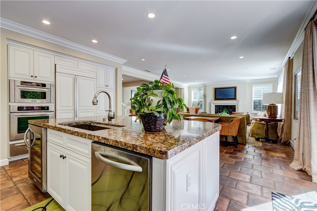 34 Great Lawn Property Photo 13