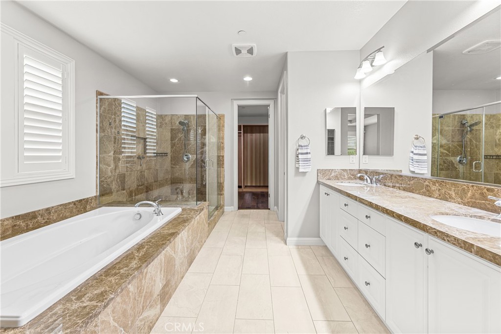 16 Dahlia Property Photo 36