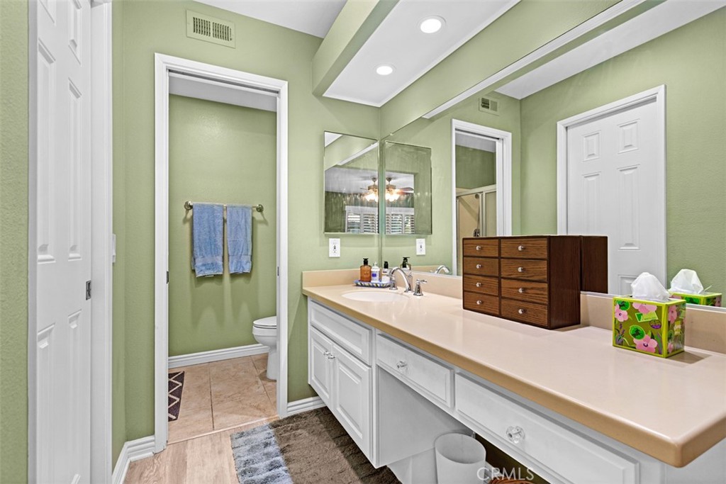 8933 Yolo 1307-b Property Photo 21