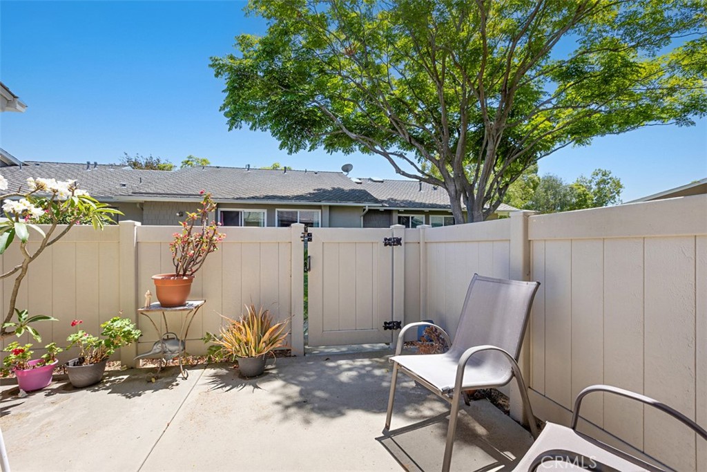 8933 Yolo 1307-b Property Photo 23