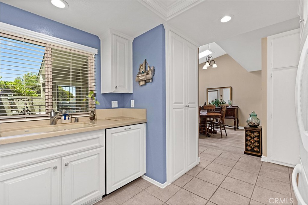 8933 Yolo 1307-b Property Photo 26