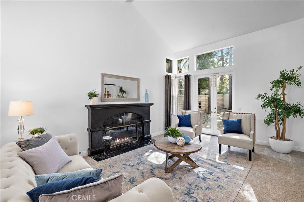 13212 Cortina Property Photo 8