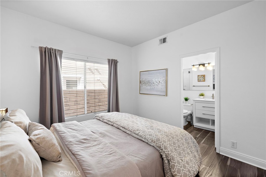 13212 Cortina Property Photo 30