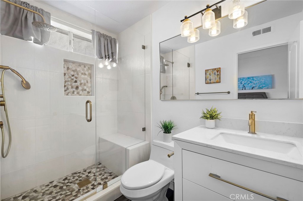13212 Cortina Property Photo 31