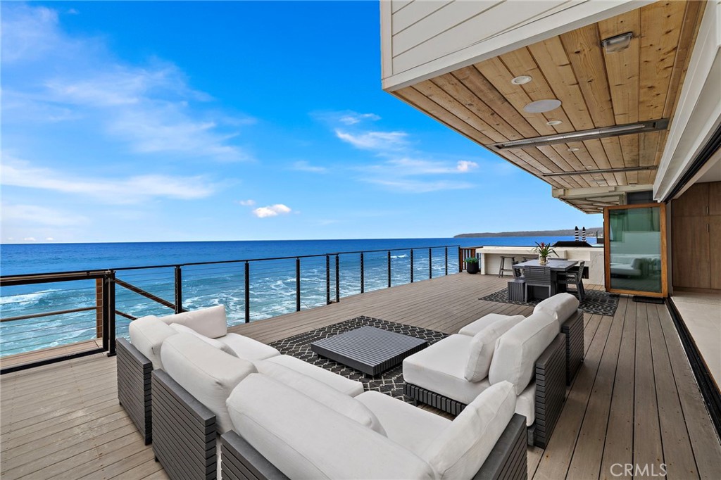 35725 Beach Road Property Photo 3
