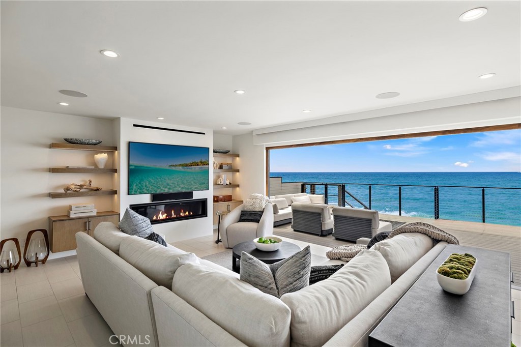 35725 Beach Road Property Photo 5