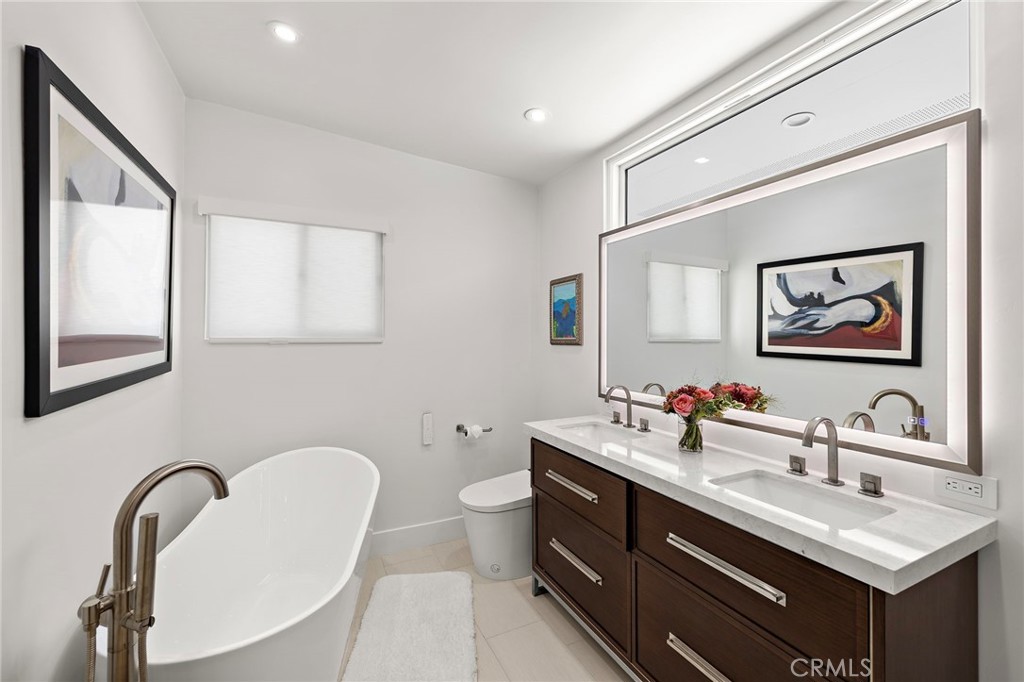 35725 Beach Road Property Photo 17