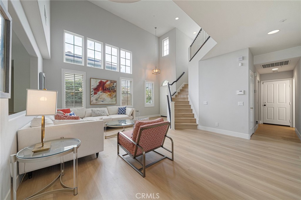 24 Silveroak Property Photo 4