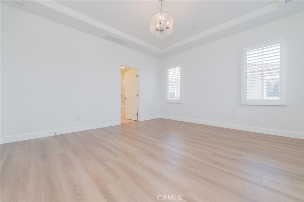 60 Quentin Property Photo 14