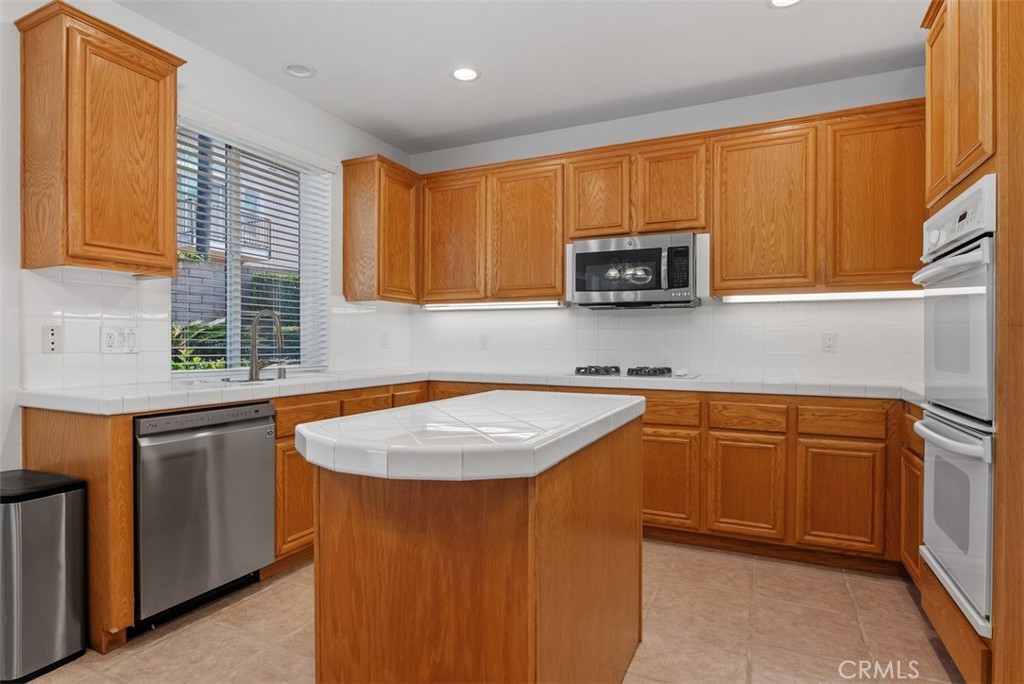 24985 Pam Court Property Photo 9