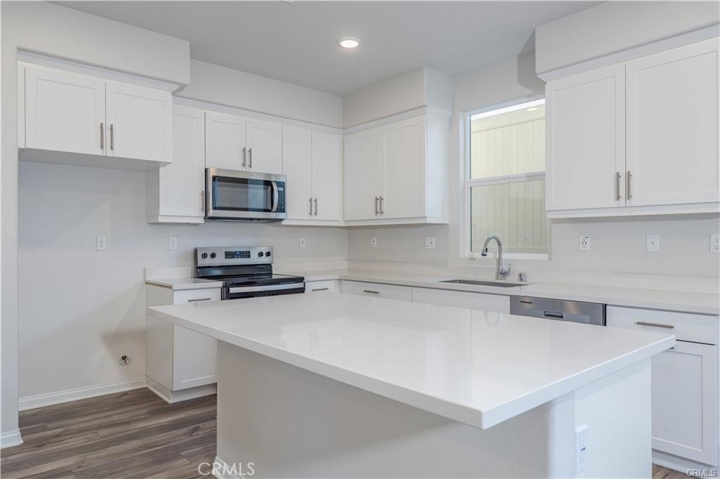 466 Meyer Place Property Photo 10