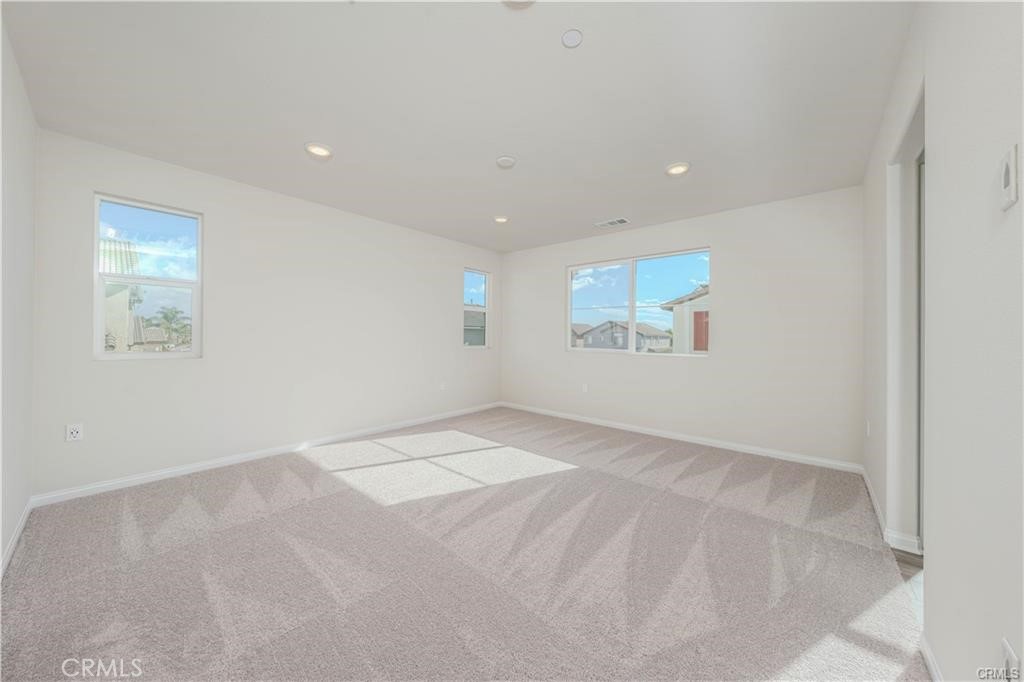 466 Meyer Place Property Photo 14