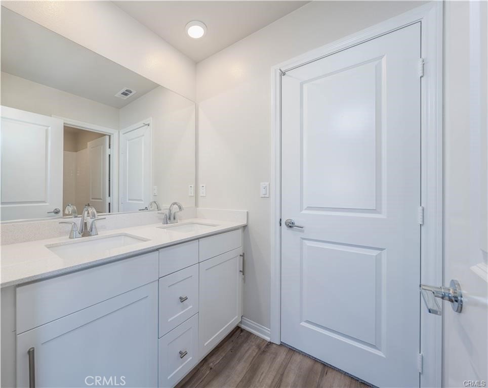466 Meyer Place Property Photo 26