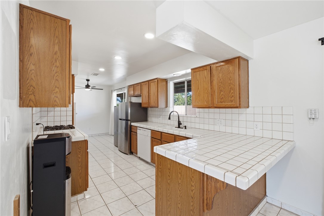 4305 Axminster Property Photo 10