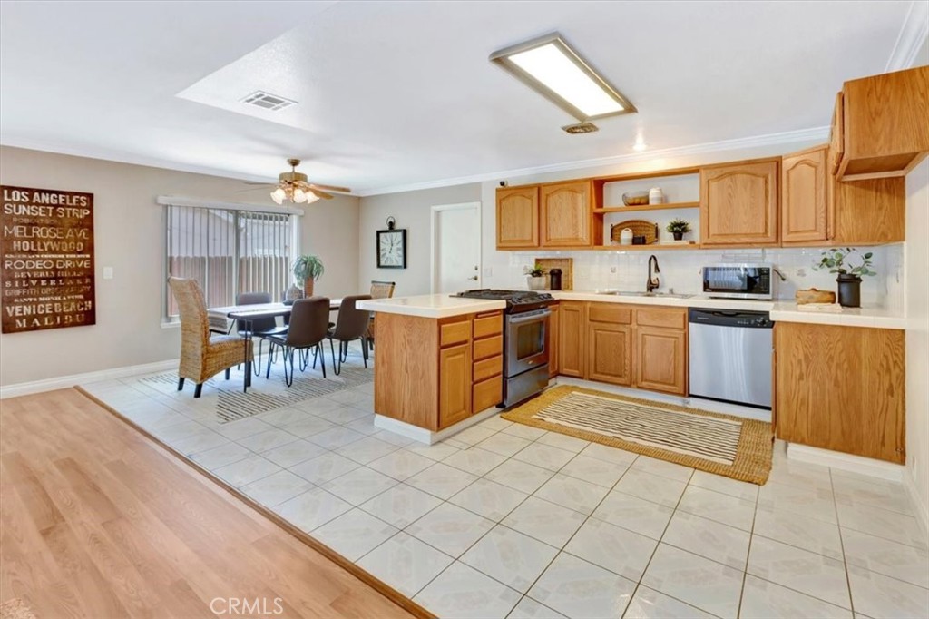 17242 Medallion Property Photo 6