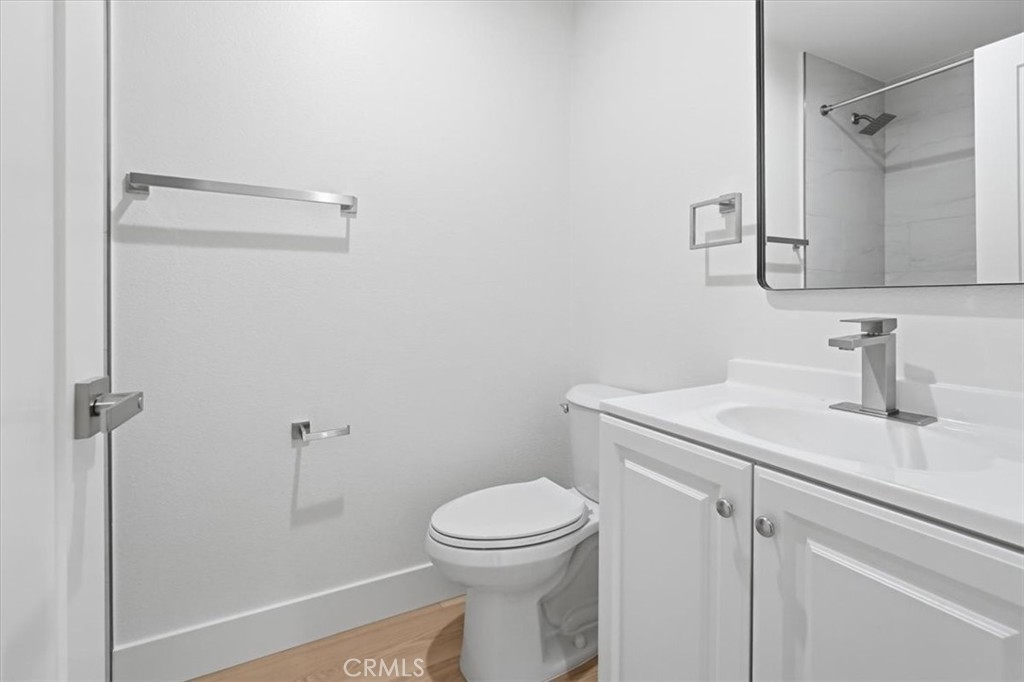 307 N Tustin B Property Photo 13