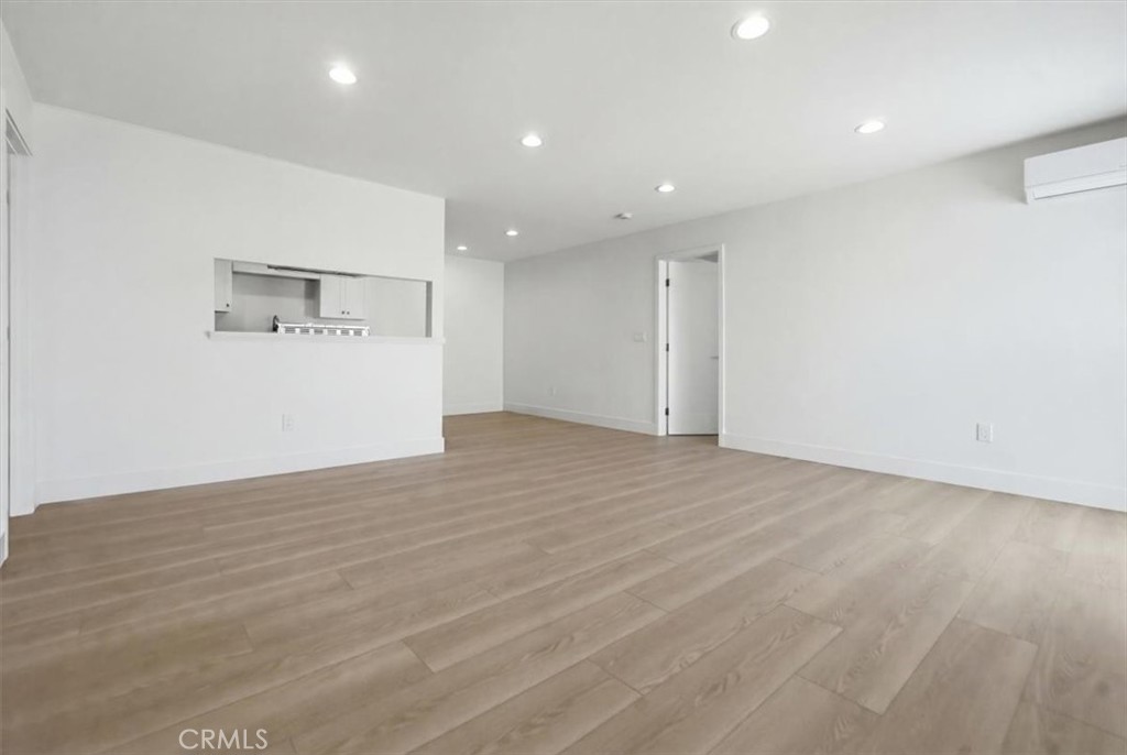 307 N Tustin C Property Photo 4