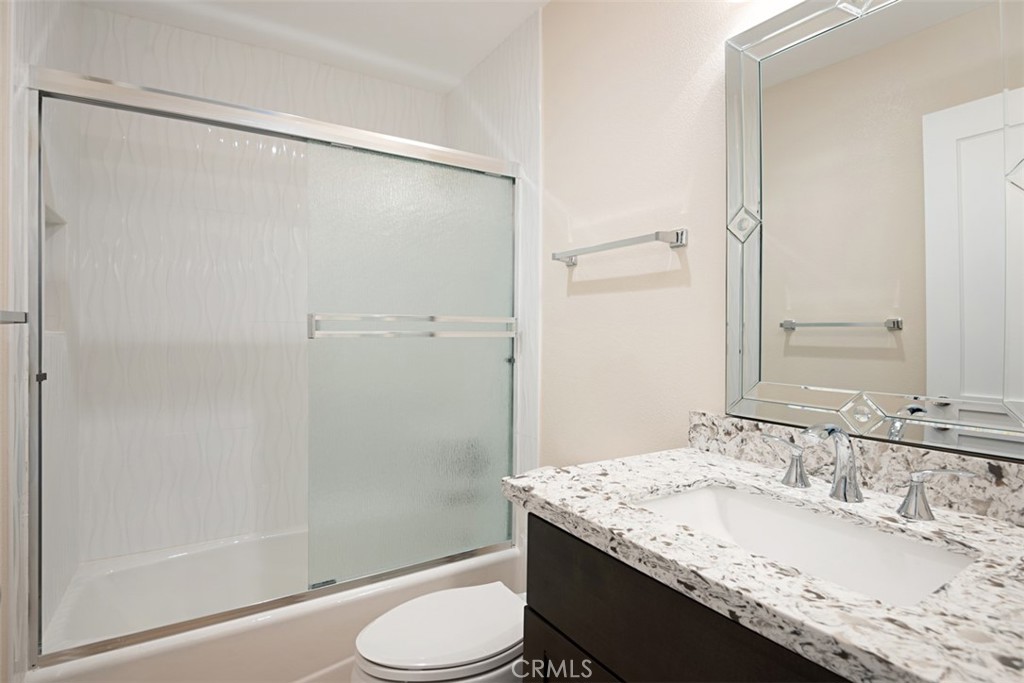 602 Carnation Property Photo 5