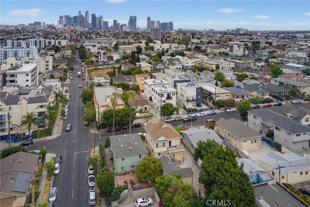 1107 S Mariposa Avenue Property Photo 8